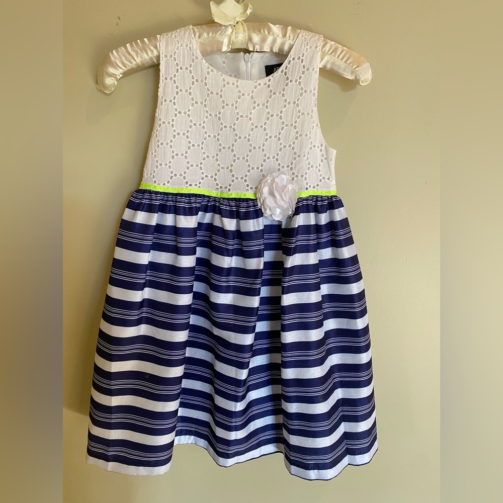 ABS Allen Schwartz. Blue And White. Size 6 (Girls)